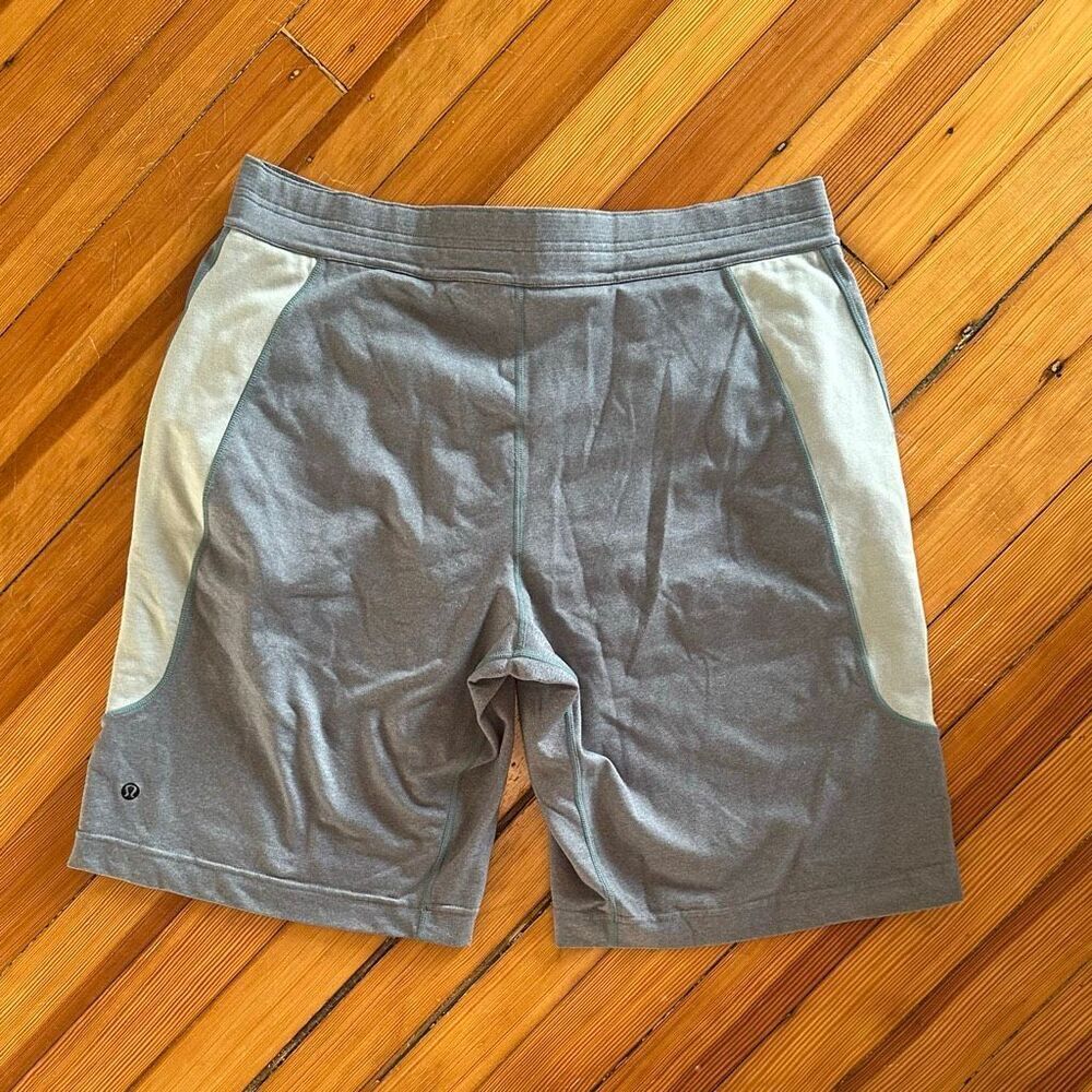 Lululemon Kung Fu Short in Heathered Deep Shore / Heathered Earl Grey Size L - Picture 2 of 6